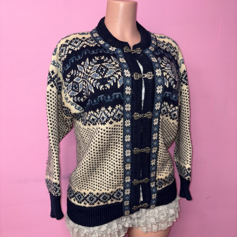 Vintage Dale of Norway Sweater